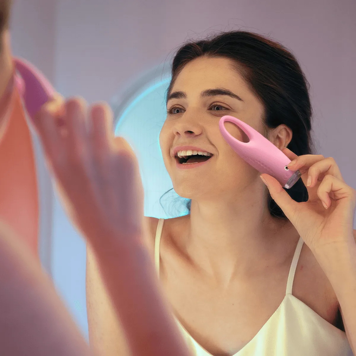 FOREO IRIS 2 Rejuvenating Eye Massager